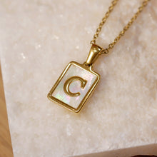 將圖片載入圖庫檢視器 18K Gold Plated Initial Alphabet A-Z Rectangle Shell Pendant Charm Necklace