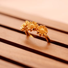 將圖片載入圖庫檢視器 18K Gold Plated Chrysanthemum Open Ring