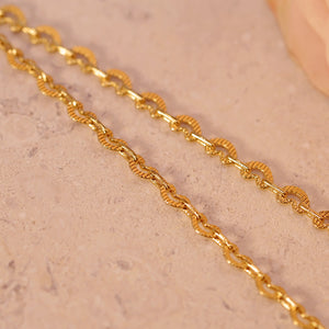 18K Gold Plated Hollow-out Heart Chain Necklace