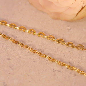 18K Gold Plated Hollow-out Heart Chain Necklace