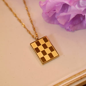 18K Gold Plated Oversized Checkered Pattern Pendant Necklace