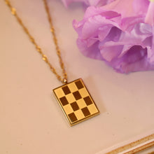 Load image into Gallery viewer, 18K Gold Plated Oversized Checkered Pattern Pendant Necklace