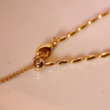 Load image into Gallery viewer, 18K Gold Plated Unbalanced Pearl Chain Knot Pendant Necklace