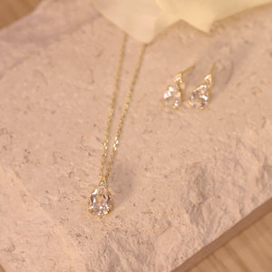 18K Gold Plated Water Drop Shaped White Crystal CZ Necklace