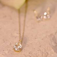 將圖片載入圖庫檢視器 18K Gold Plated Water Drop Shaped White Crystal CZ Necklace