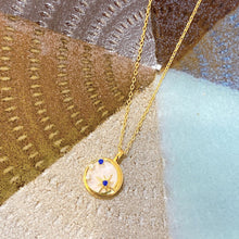 將圖片載入圖庫檢視器 18K Gold Plated Blue and White CZ Star Shell Pendant Necklace