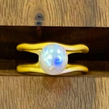 Load image into Gallery viewer, Matte Gold Double Layer Pearl Ring