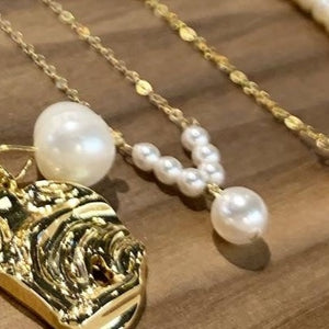 18K Gold Plated Mini V Shape Pearl Necklace