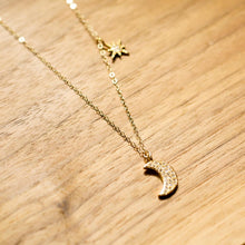 將圖片載入圖庫檢視器 18K Gold Plated Crescent Moon and Star Necklace