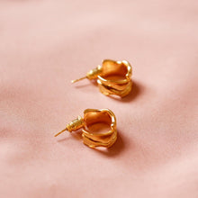 將圖片載入圖庫檢視器 18K Gold Plated Double Knot C Shaped Earrings