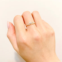 將圖片載入圖庫檢視器 Japanese Cubic Zirconia Ring - Giselle