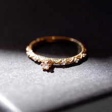 將圖片載入圖庫檢視器 18K Gold Plated Cubic Zirconia Ring - Diva