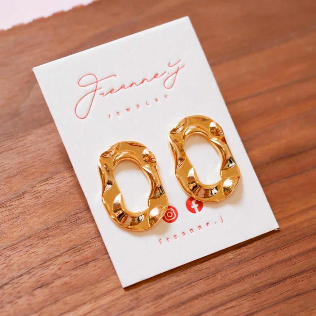 18K Gold Plated Oval Wrinkled Stud Earrings