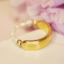 將圖片載入圖庫檢視器 18K Gold Plated Baroque Pearl Chain Brass Double Sided Ring