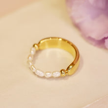 將圖片載入圖庫檢視器 18K Gold Plated Baroque Pearl Chain Brass Double Sided Ring