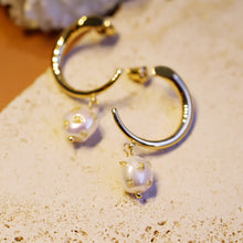 Load image into Gallery viewer, 18K Gold Plated C Shape Gold Foiled Baroque Pearl Drop Earrings