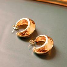 Load image into Gallery viewer, 18K Gold Plated Chunky Open Hoop Earrings
