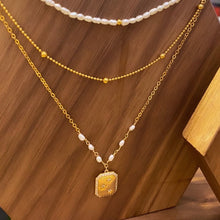 Load image into Gallery viewer, Gold Ball Natural Pearl Necklace