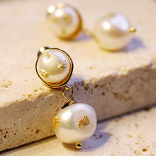 將圖片載入圖庫檢視器 Double Gold Foiled Pearl Drop Earrings