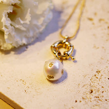 Load image into Gallery viewer, 18K Gold Plated Gold Foiled Pearl Necklace