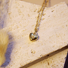 將圖片載入圖庫檢視器 18K Gold Plated Cubic Zirconia Heart Pendant Necklace