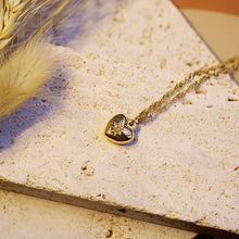 將圖片載入圖庫檢視器 18K Gold Plated Cubic Zirconia Heart Pendant Necklace