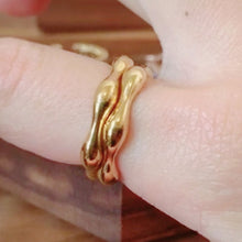 將圖片載入圖庫檢視器 Spanish 18K Gold Plated Curved Organic Brass Ring