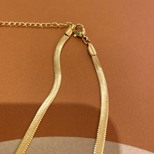 將圖片載入圖庫檢視器 18K Gold Plated Snake Chain Necklace