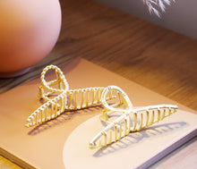 Load image into Gallery viewer, Matte Gold Twisted Hair Claw Collection