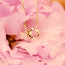 將圖片載入圖庫檢視器 18K Gold Plated Mini Crescent Moon with Star Necklace