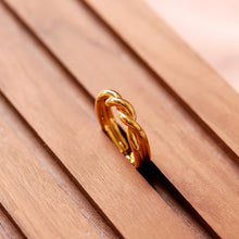 將圖片載入圖庫檢視器 18K Gold Plated Open Titanium Twisted Ring - Noelle