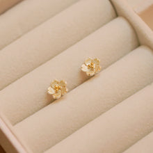 Load image into Gallery viewer, S925 Silver Petite Sakura Flower Stud Earrings