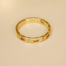 將圖片載入圖庫檢視器 18K Gold Plated Titanium Chain Hollow-out Ring - Winka