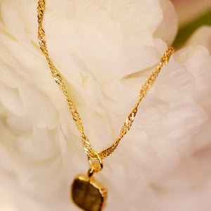 18K Gold Plated Twisted Chain Labradorite Necklace