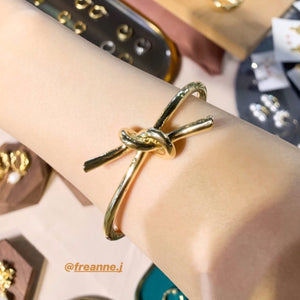 Knot Bracelet in Brass